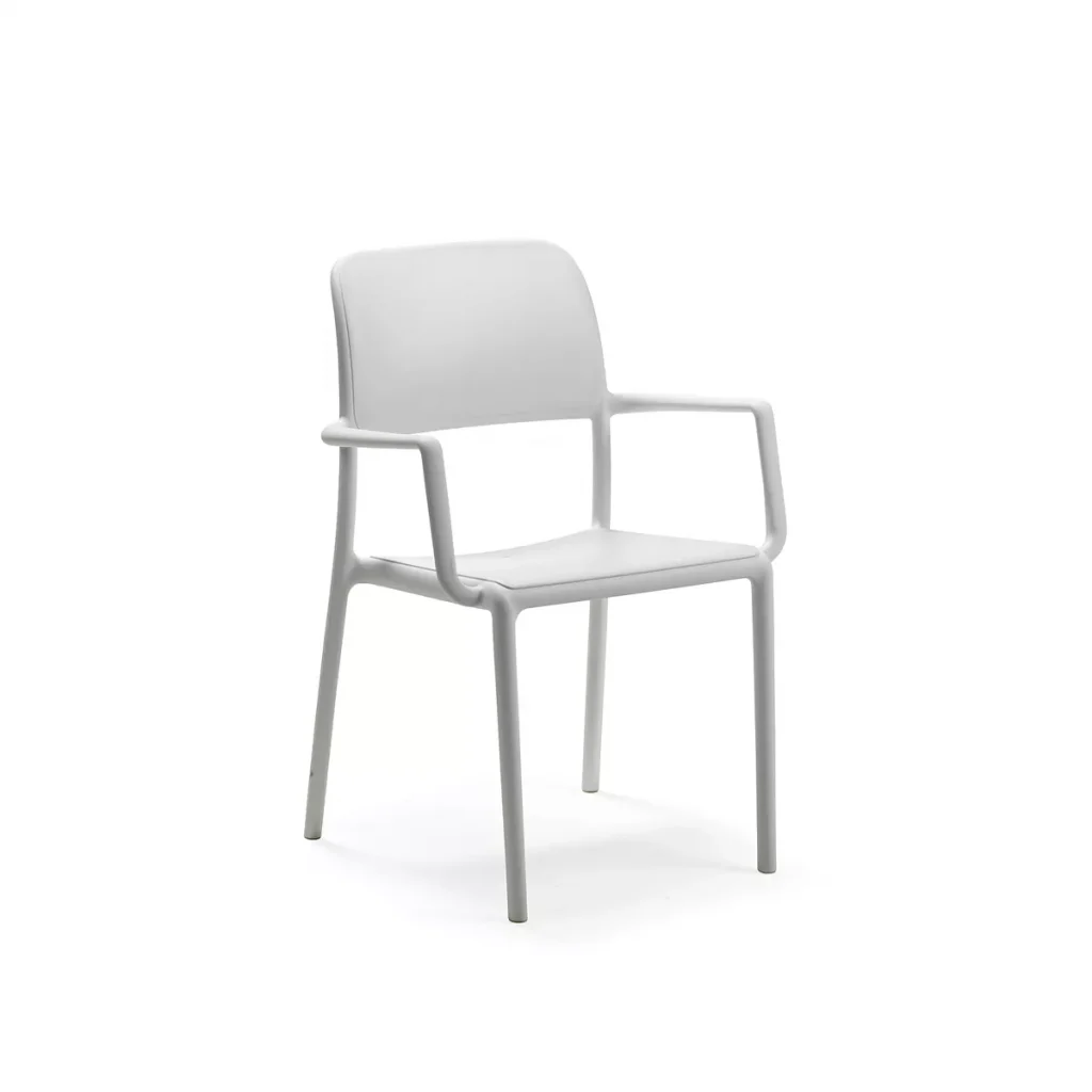 Silla Para Exterior Con Descansabrazos De Fibra De Vidrio Perla